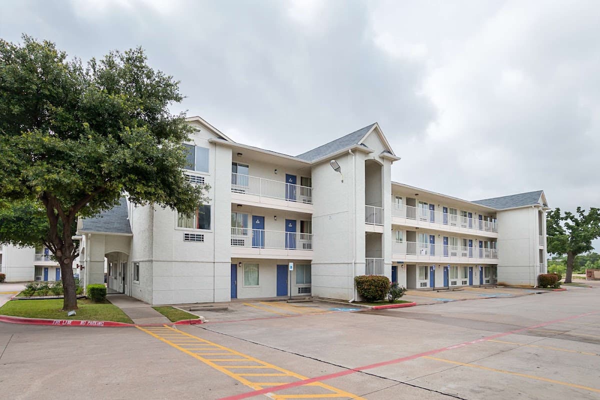 Motel 6 Grand Prairie, TX - Near Six Flags Drive, Hotel in Arlington