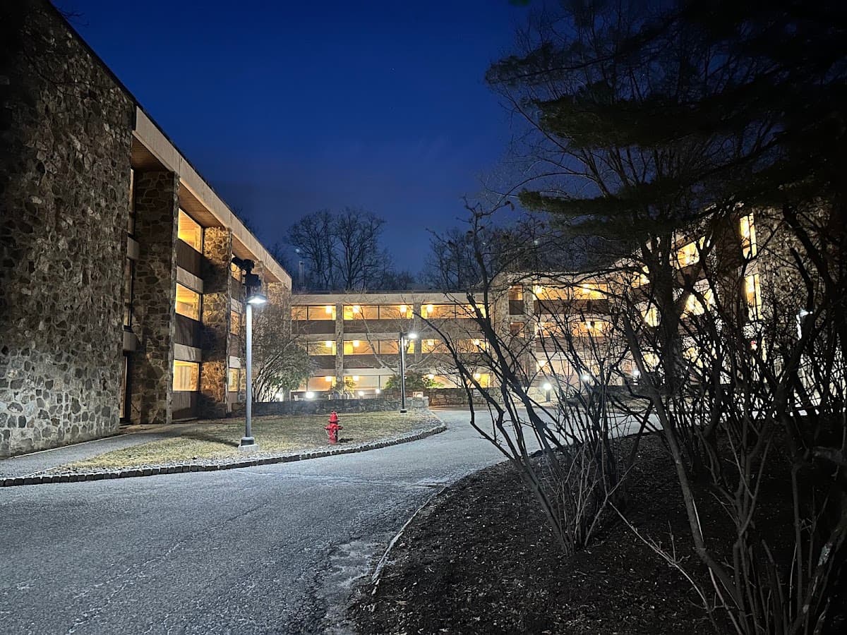 Maple Lodge, Hotel in Armonk