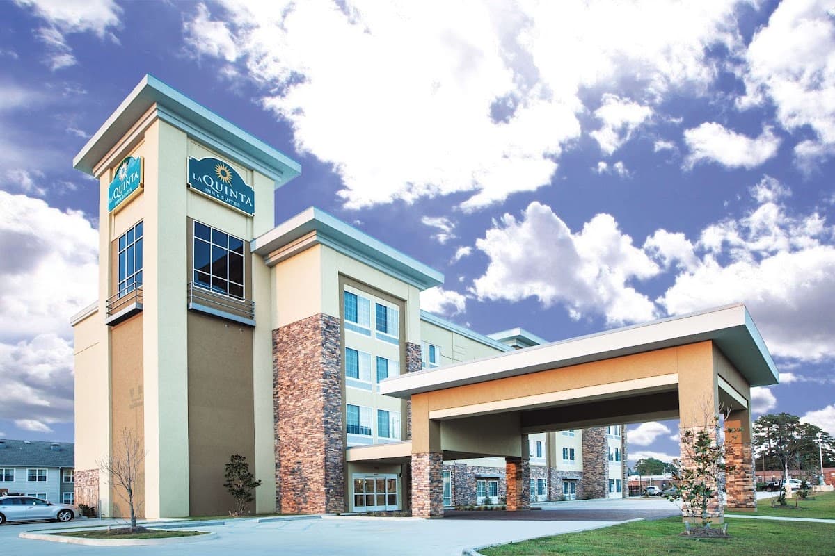 La Quinta Inn & Suites by Wyndham Hattiesburg - I-59, Hotel in Arnold Line