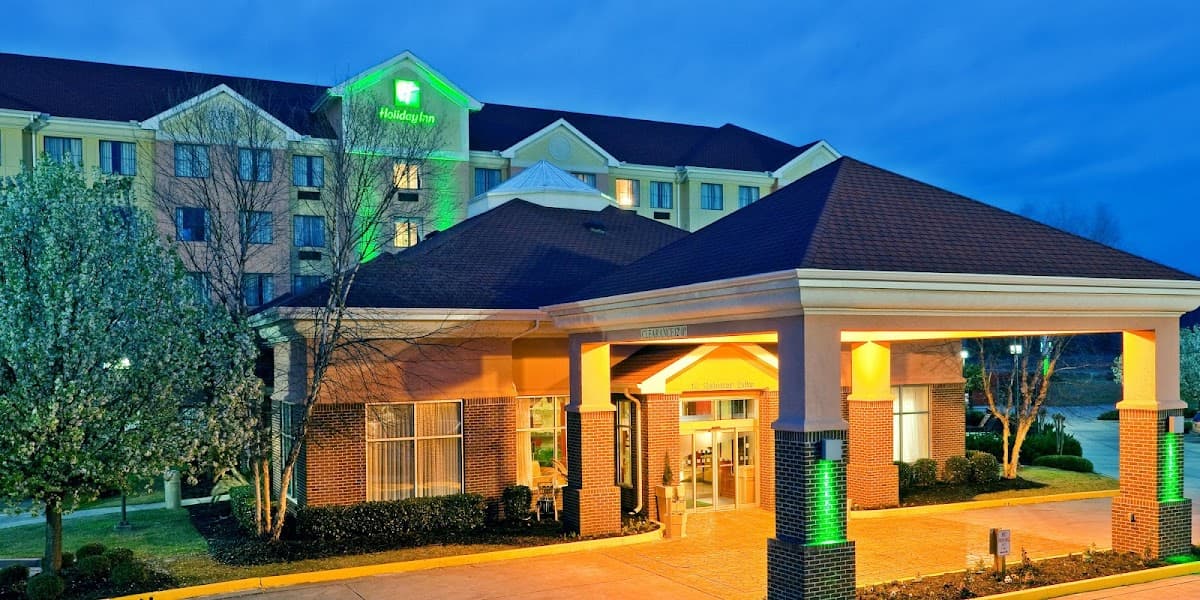 Holiday Inn & Suites Hattiesburg-University, Hotel in Arnold Line