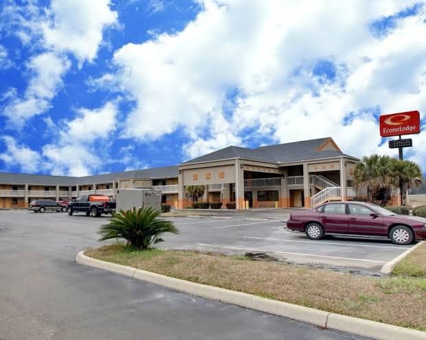 Magnolia Inn Townhouse Hattiesburg MS I-59, Hotel in Arnold Line