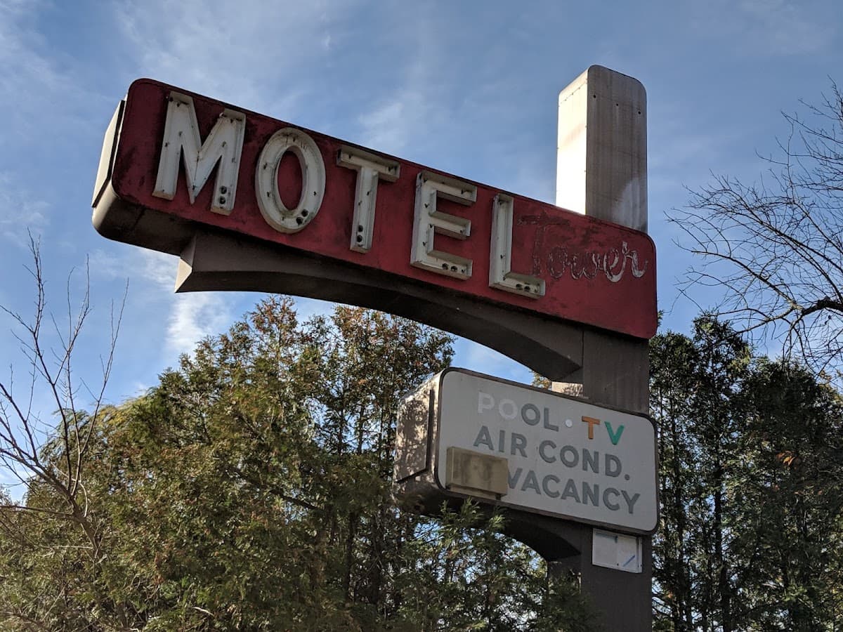 Tower Motel, Motel in Wanamassa