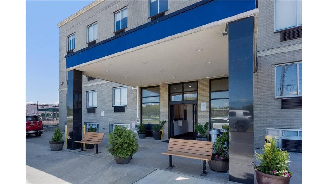 Avion Inn Near LGA Airport, an Ascend Collection Hotel, Hotel in Jackson Heights