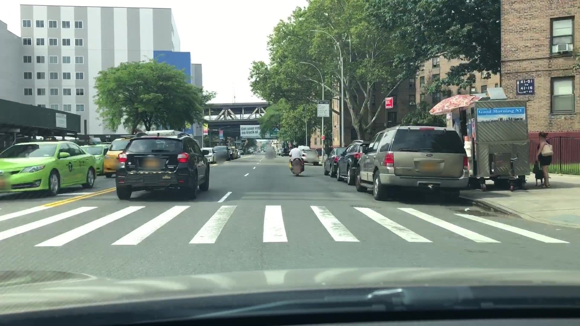 Street view near HOTEL 21 NYC, Long Island City — © lvl5 (CC BY-SA · Mapillary)