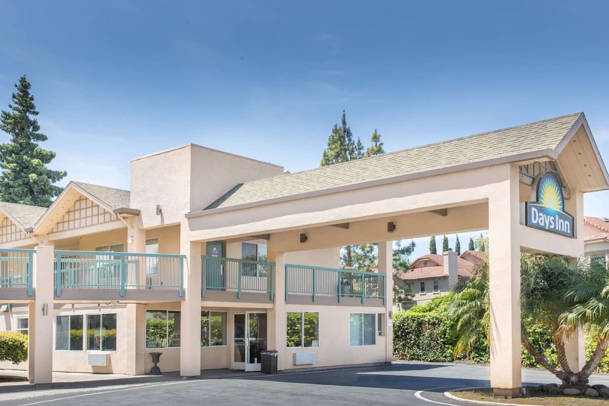 Days Inn by Wyndham Redwood City, Hotel in North Fair Oaks