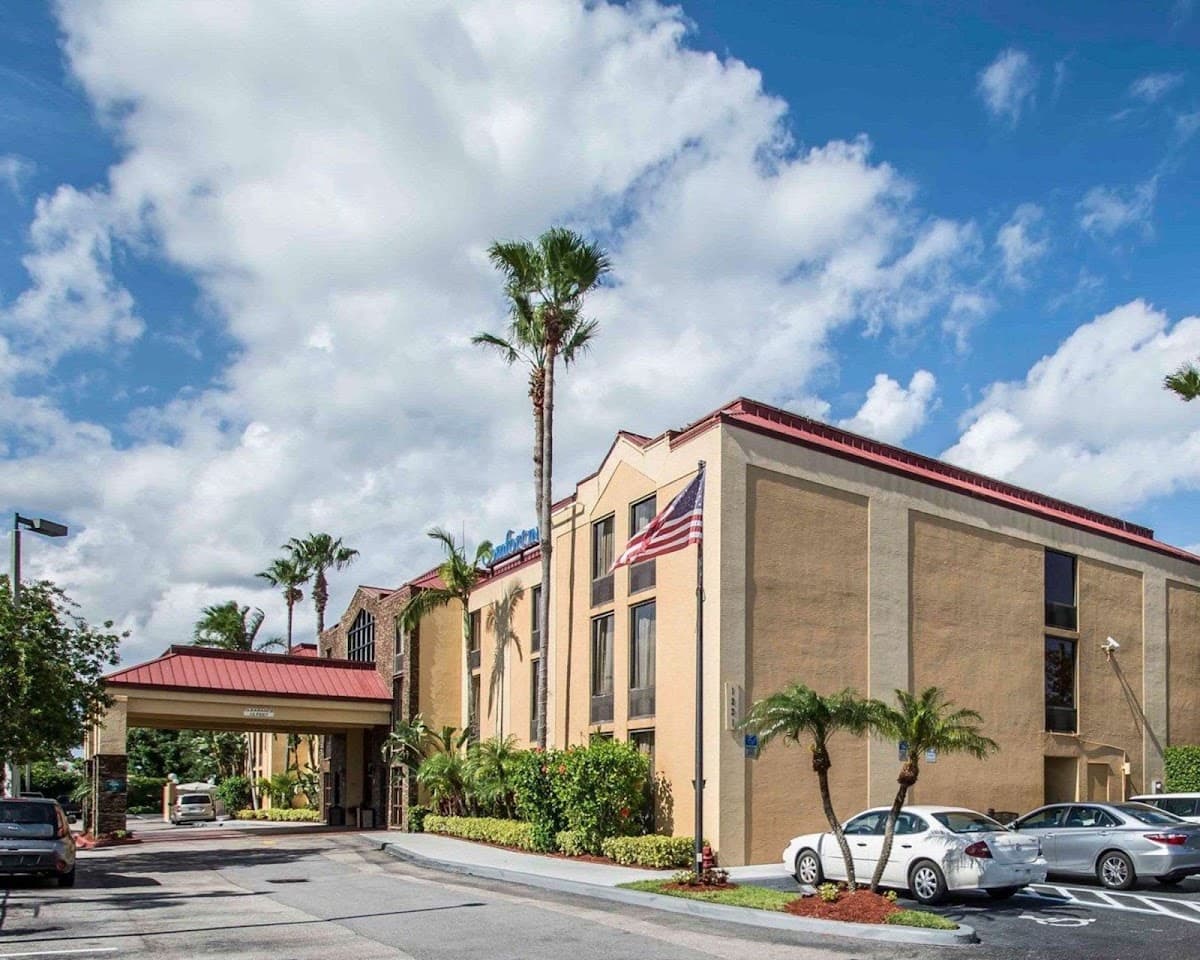 Comfort Inn & Suites Lantana - West Palm Beach South, Hotel in Hypoluxo