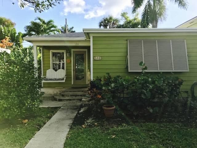 Mango Inn Bed and Breakfast, Hotel in Lake Worth Beach