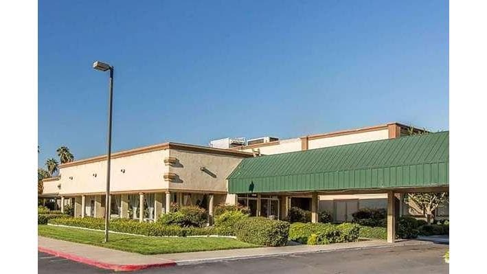 Stockton Inn, Hotel in August