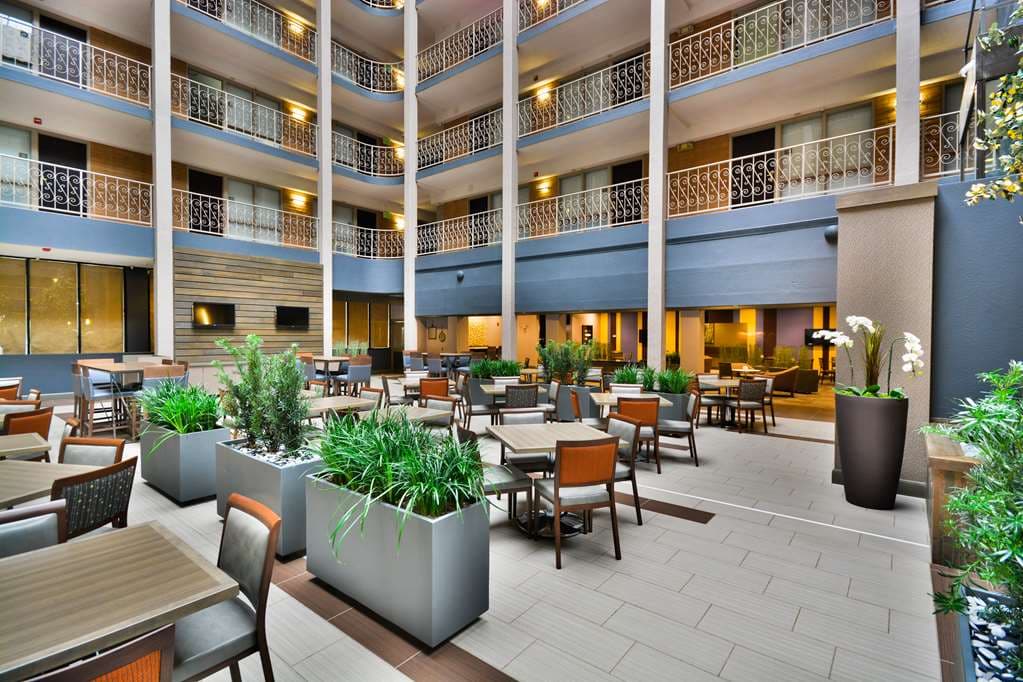 Embassy Suites by Hilton Denver Central Park, Hotel in Aurora