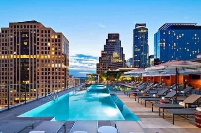 2 Bedroom Austin Apartment with Awesome Views!, Hotel in Austin