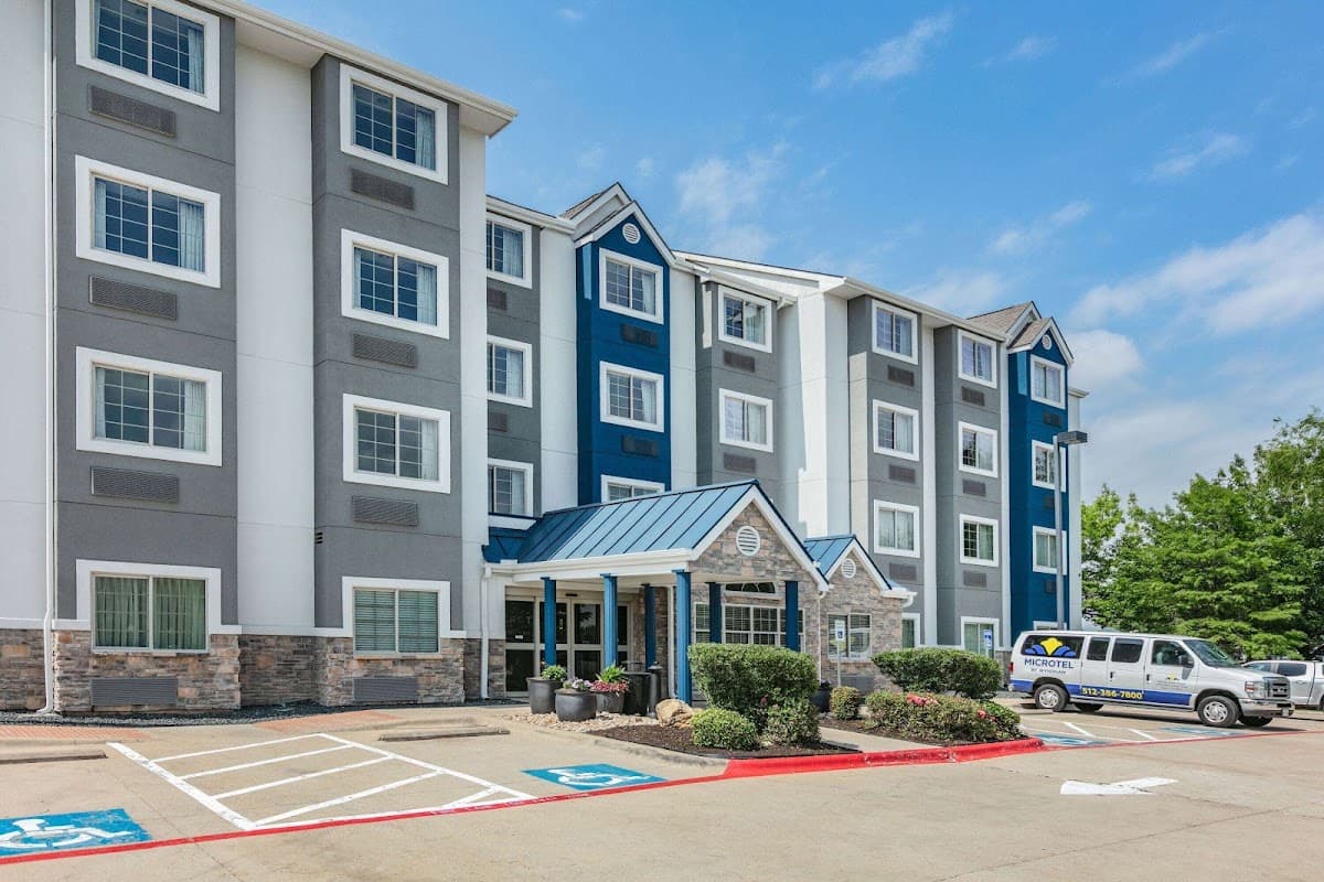 Microtel Inn and Suites by Wyndham Austin Airport, Hotel in Austin