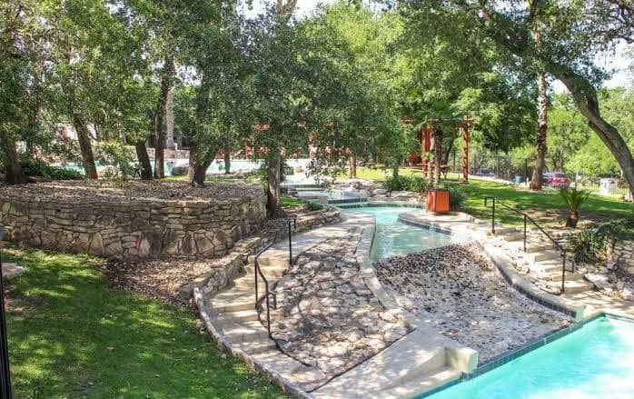 CozySuites 2BR Apartment Skyline Barton Creek 471 - Apartment, Hotel in Austin