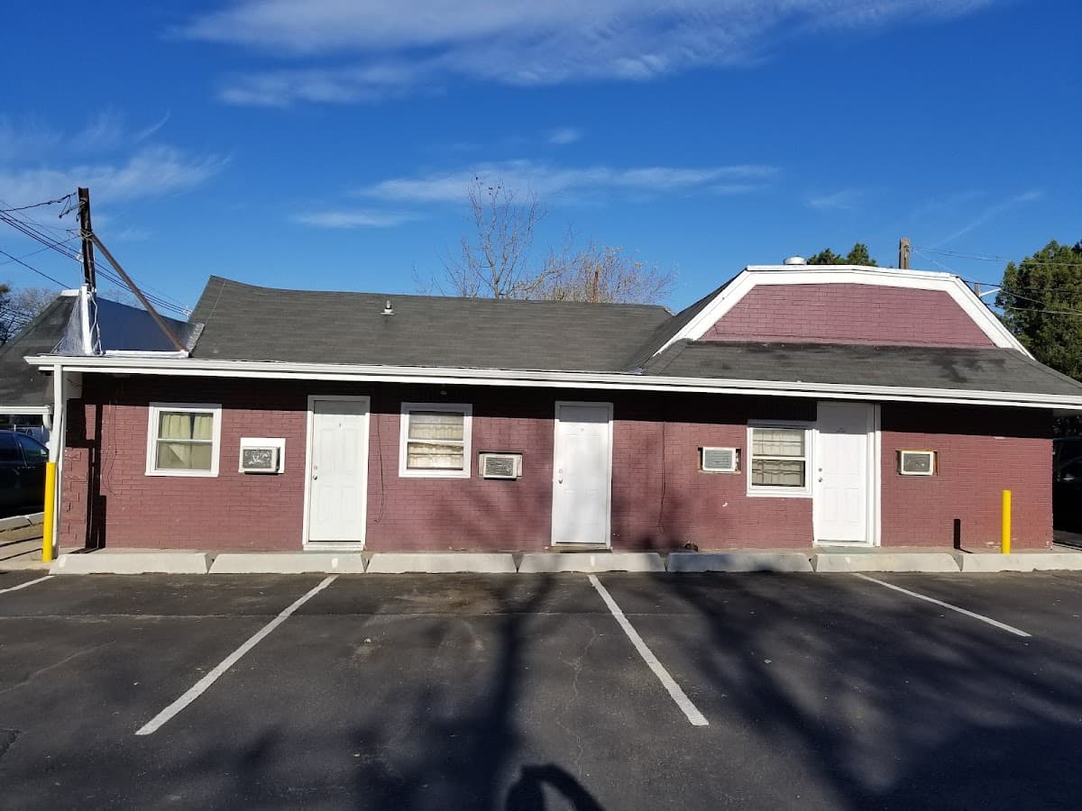 Douglas Motel, Motel in Avenel