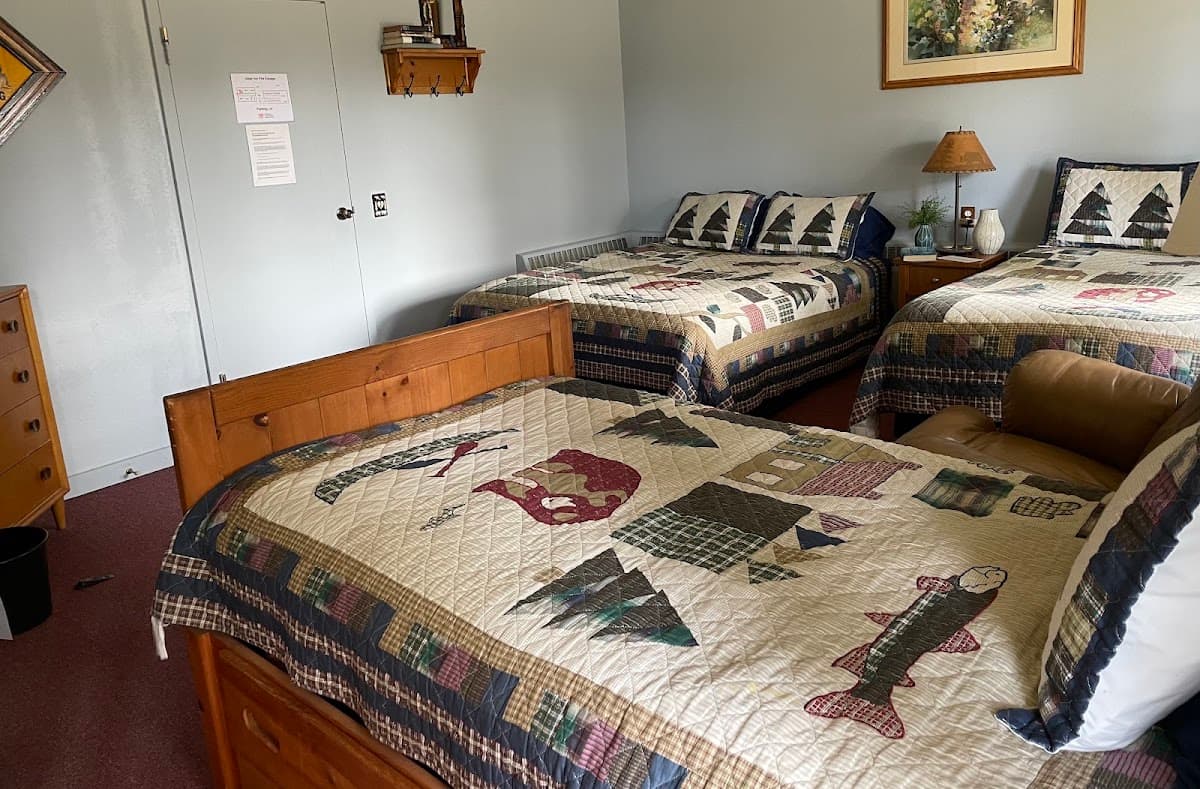 Alder Place-The Inn, Hotel in Babbitt