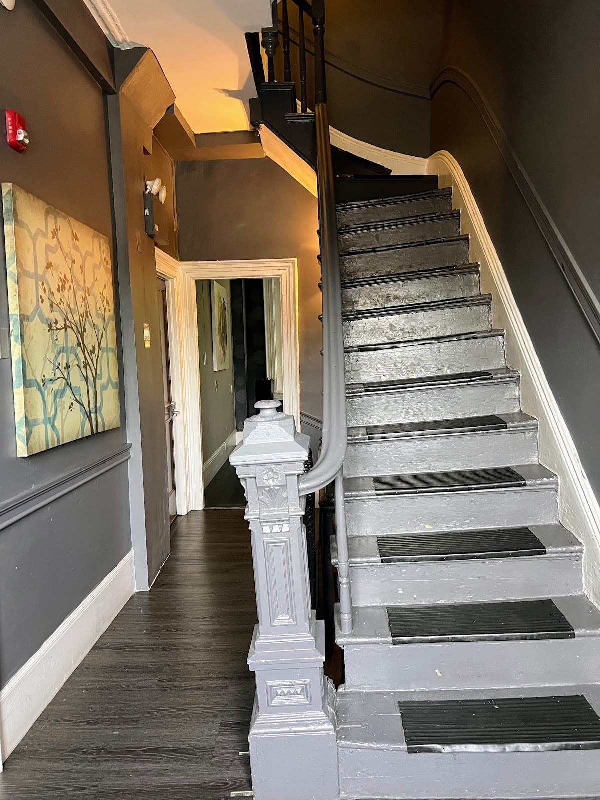 5-33 Modern Private Studio Awaits YOU!, Hotel in Beacon Hill