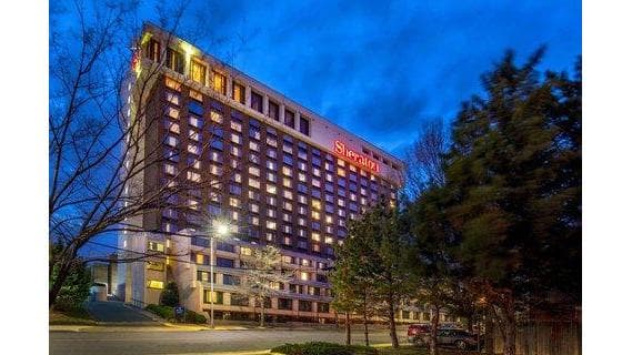 Sheraton Pentagon City Hotel, Hotel in Rosslyn