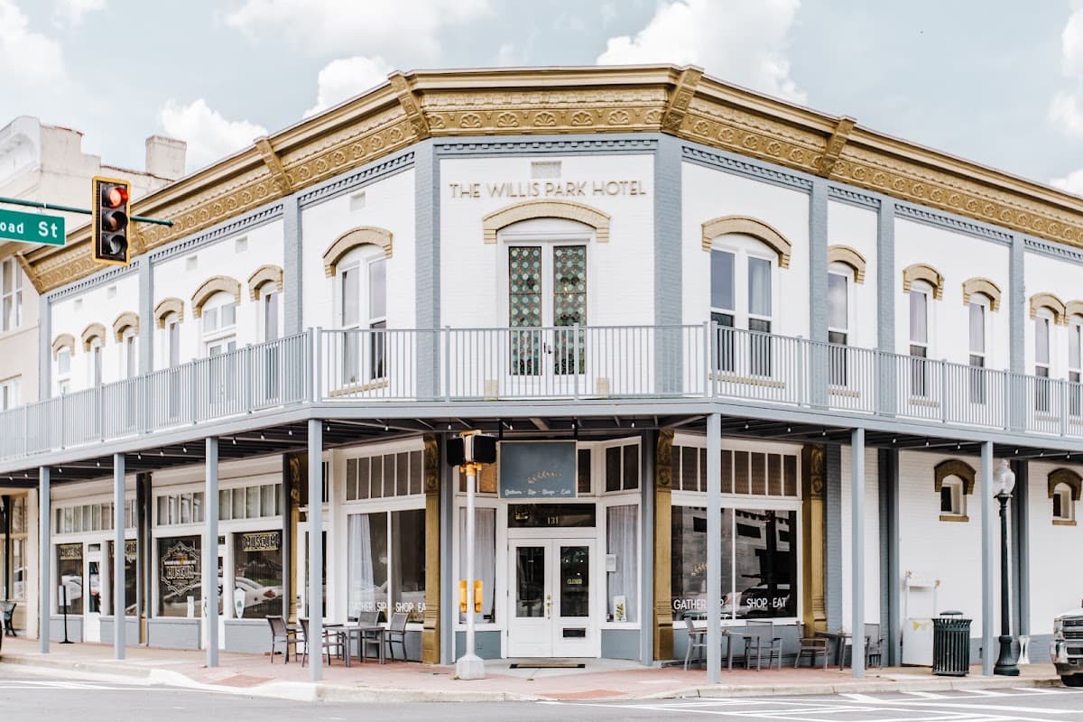 The Willis Park Hotel, Hotel in Bainbridge