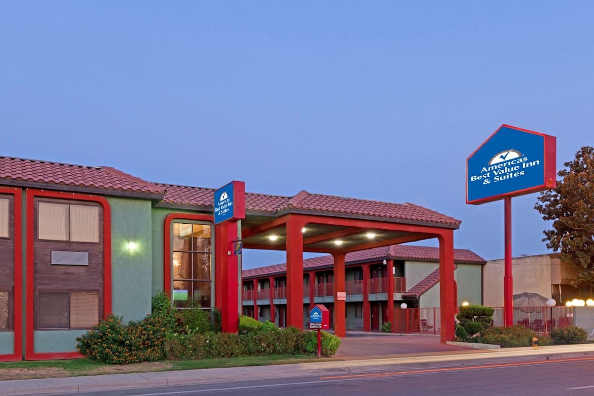 Americas Best Value Inn & Suites Bakersfield Central, Hotel in Bakersfield