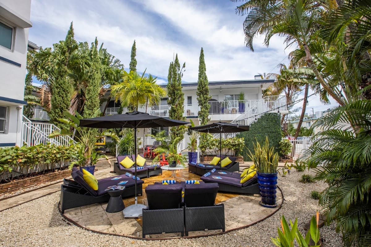Beachside All Suites Hotel, Hotel in Isle of Normandy
