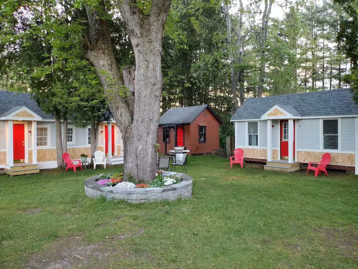 Saratoga Cabins, Hotel in North Ballston Spa