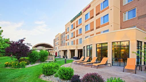 Courtyard by Marriott Louisville Northeast, Hotel in Worthington Hills