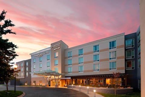 Fairfield by Marriott Inn & Suites Louisville Northeast, Hotel in Worthington Hills