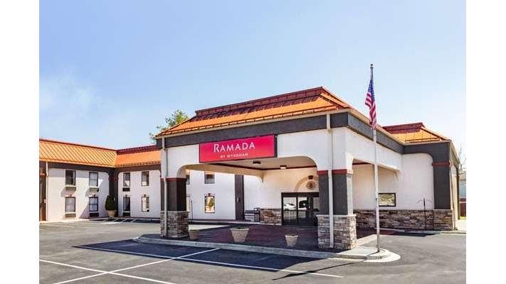 Ramada by Wyndham Hendersonville, Hotel in Barker Heights