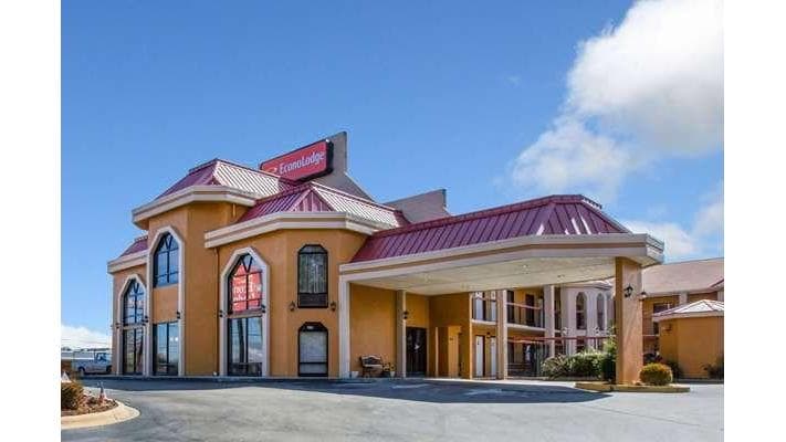 Econo Lodge Hendersonville, Hotel in Balfour