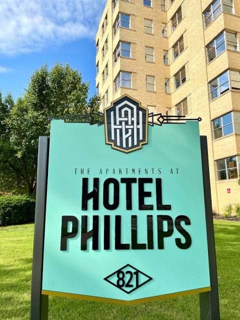 105 Osage Hive 105 - Hotel Phillips, Hotel in Bartlesville