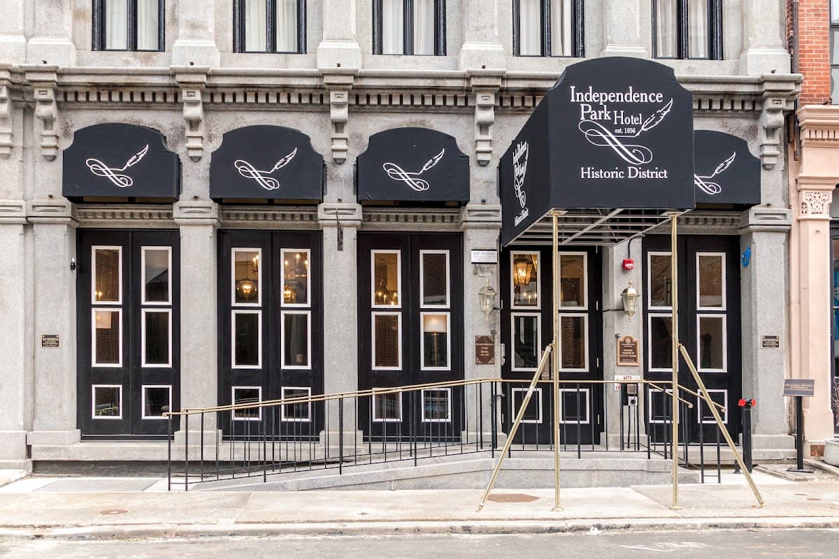 Independence Park Hotel, Hotel in Old City