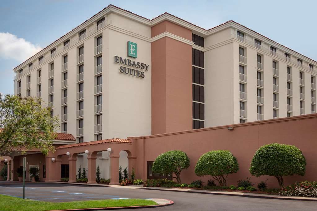 Embassy Suites by Hilton Baton Rouge, Hotel in Inniswold