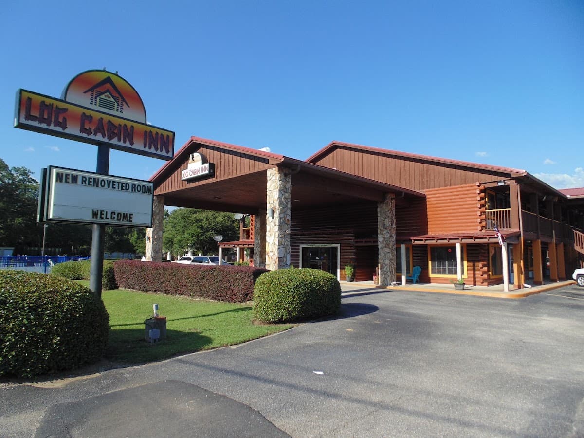 Log Cabin Inn, Hotel in Bay Minette