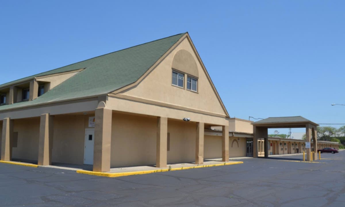 Express Inn, Hotel in North Randall