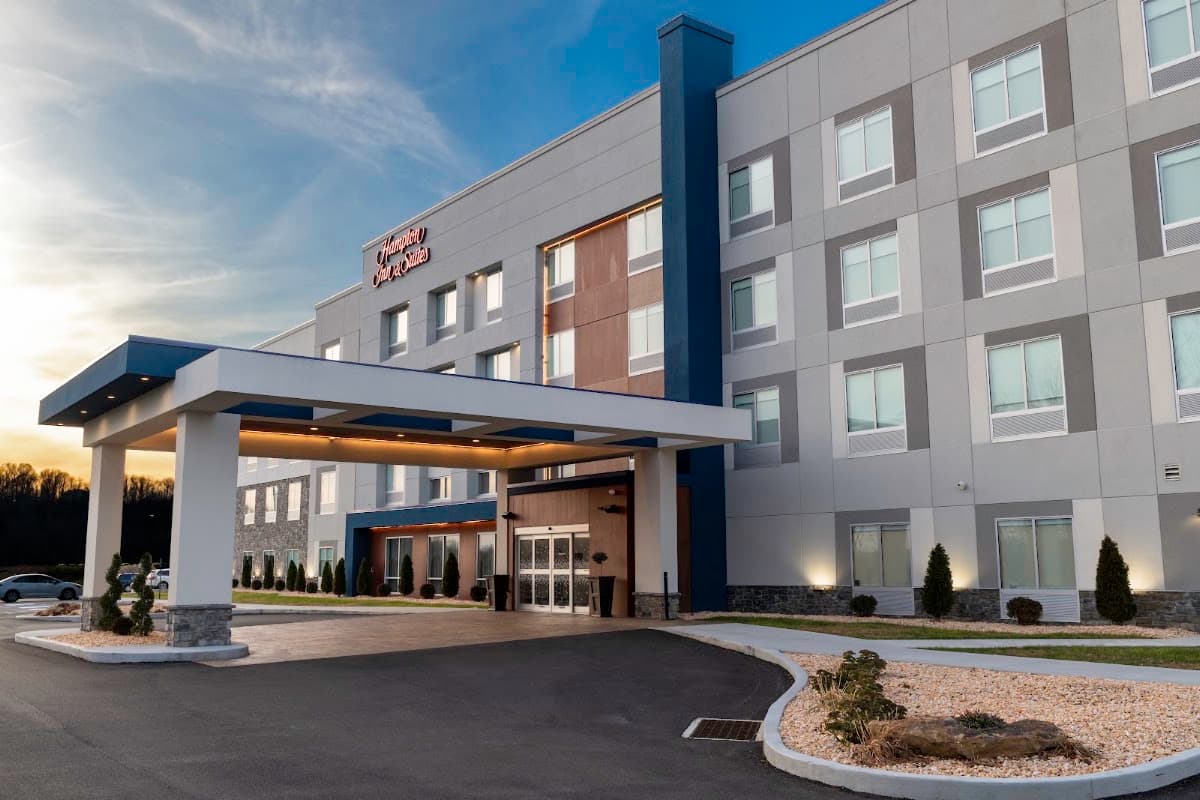 Hampton Inn & Suites by Hilton Louisville East Oxmoor, Hotel in Beechwood Village