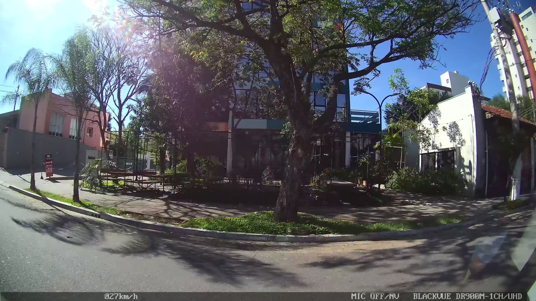 Street view near Own Vila Madalena, Pinheiros — © kaart_2 (CC BY-SA · Mapillary)