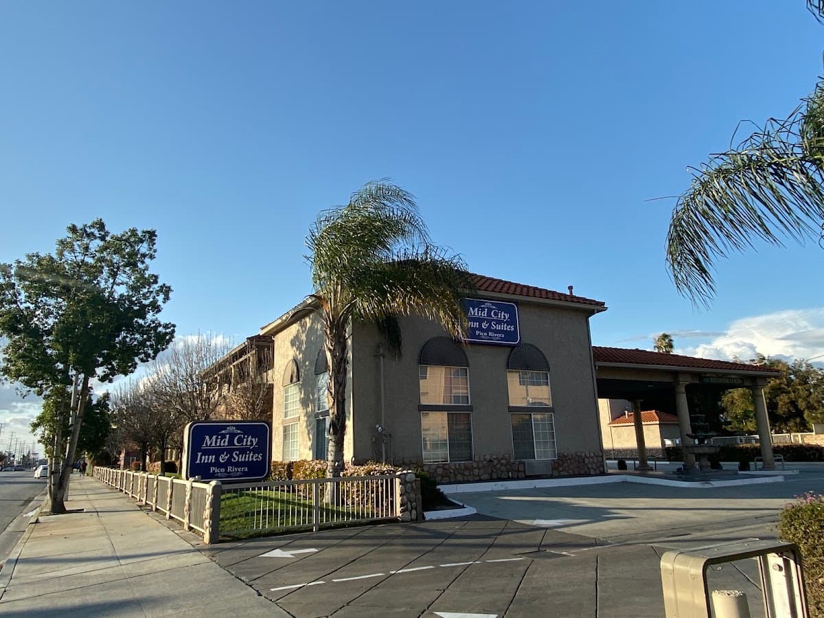 Mid City Inn and Suites, Motel in Pico Rivera