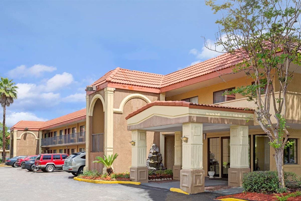 Super 8 by Wyndham Jacksonville Orange Park, Hotel in Bellair-Meadowbrook Terrace
