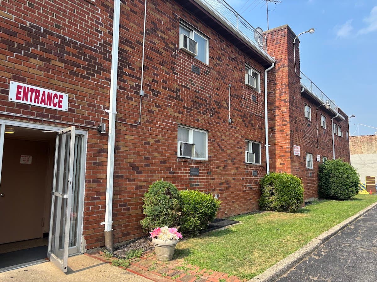 Belmont Motel Inn, Motel in Bellerose Terrace