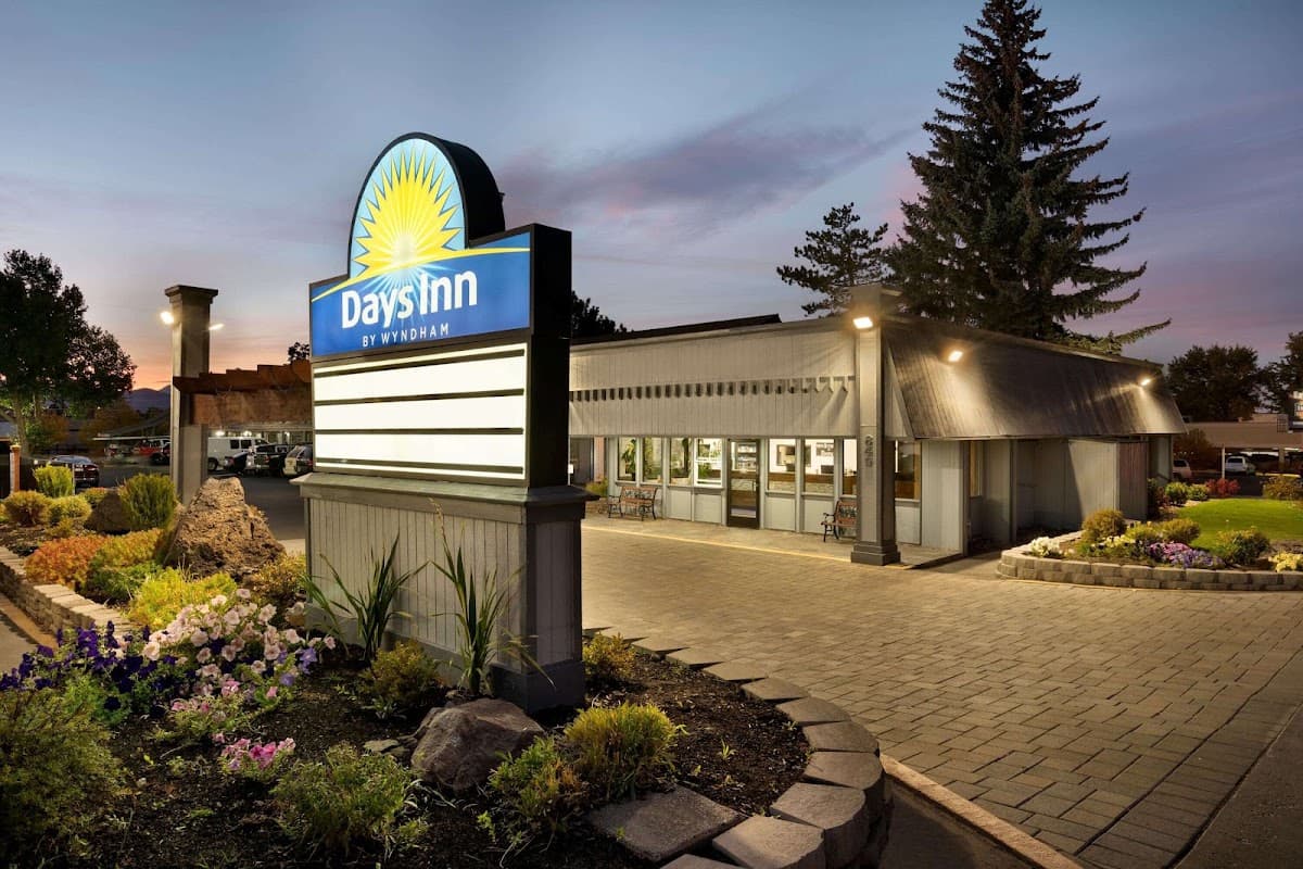 Days Inn by Wyndham Bend, Hotel in Bend