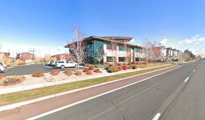 Baney Corporation, Hotel in Bend