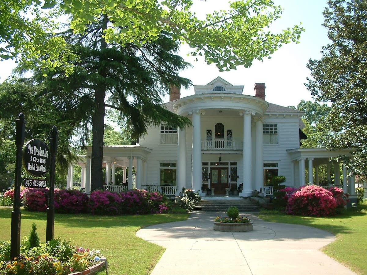 Breeden Inn Bed & Breakfast, Bed & Breakfast in Bennettsville