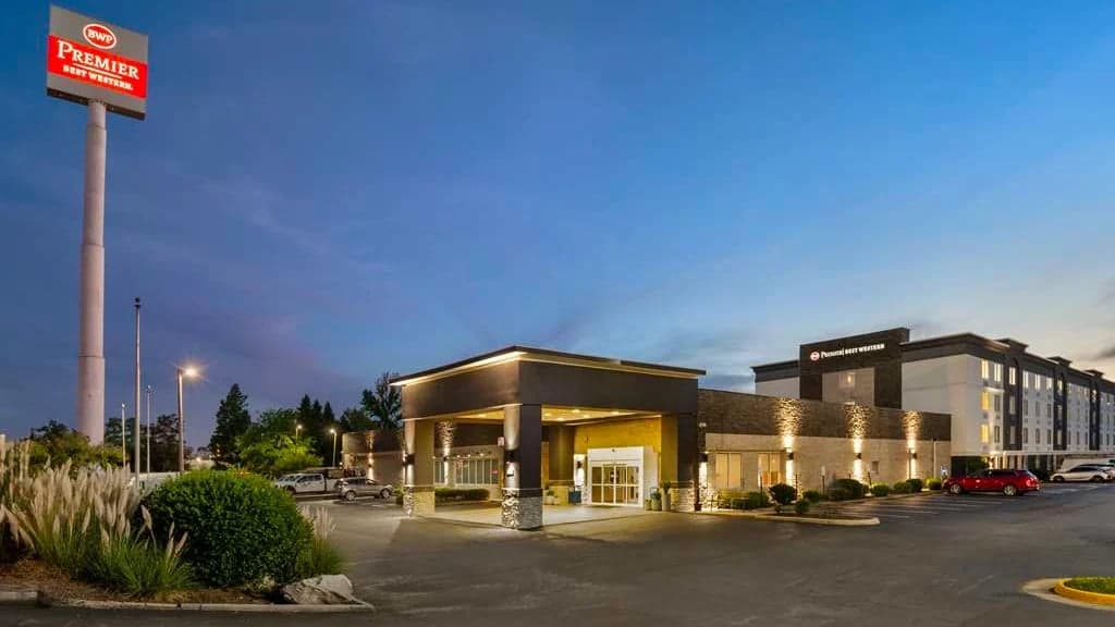 Best Western Premier Richmond City Gateway, Hotel in Bensley