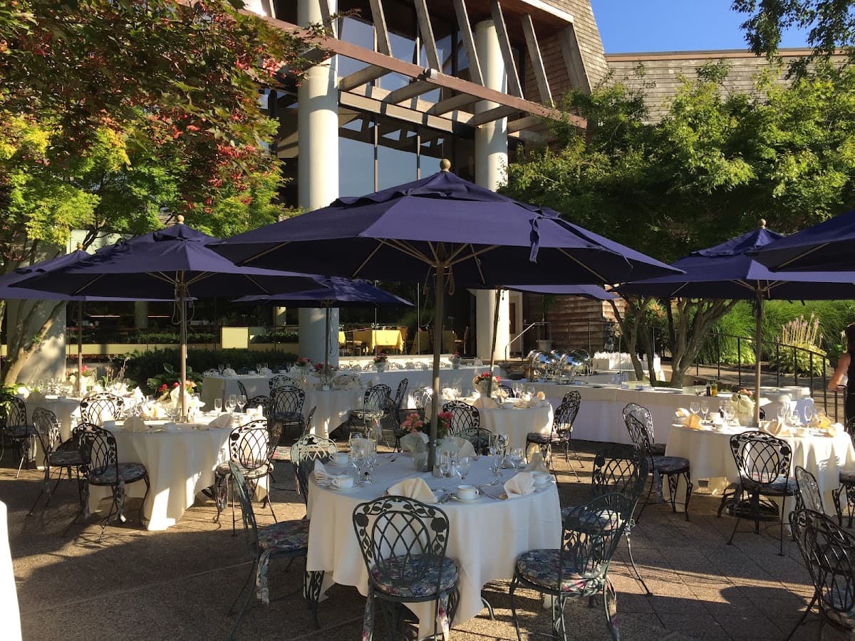 PESACH WITH BORDEAUX, Hotel in Flatlands