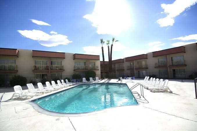 Royal Plaza Inn, Hotel in Indio