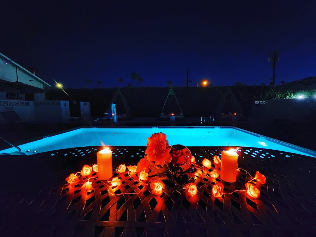Saint Boniface Hotel, Hotel in Indio