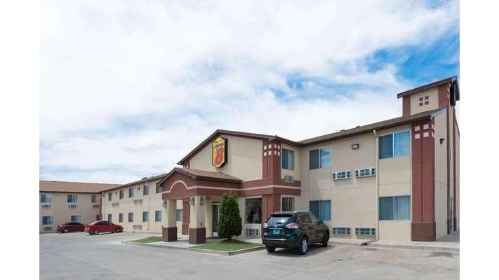 Super 8 by Wyndham Bernalillo, Hotel in Bernalillo