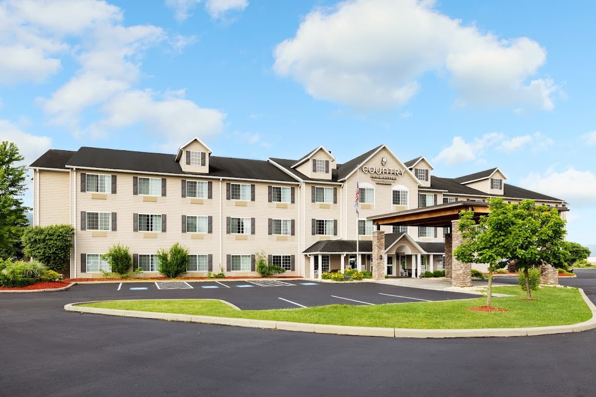 Country Inn & Suites by Radisson, Big Flats (Elmira), NY, Hotel in Big Flats Airport