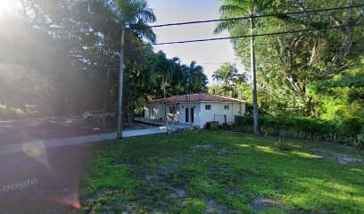Entire Home in Biscayne Park, Hotel in Biscayne Park