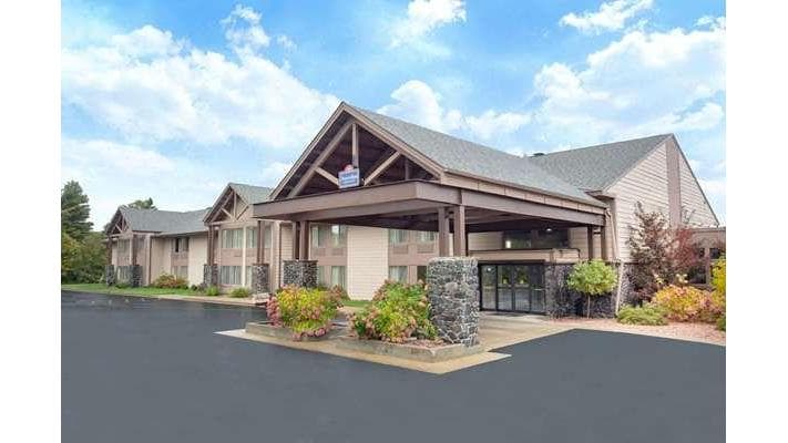 AmericInn Lodge & Suites Black River Falls, Hotel in Black River Falls