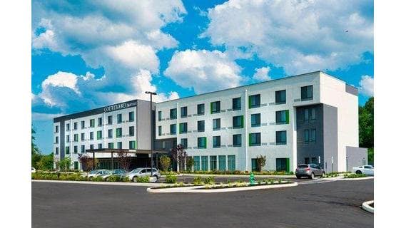 Courtyard by Marriott Deptford, Hotel in Runnemede